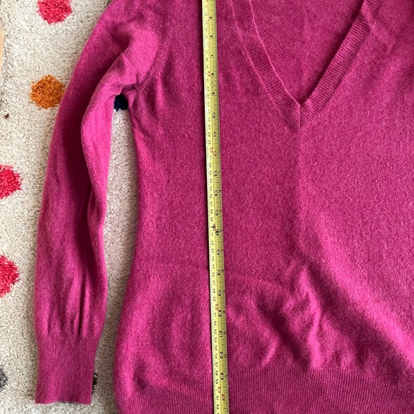 Michael Kors cashmere sweater - Picture 2 of 5